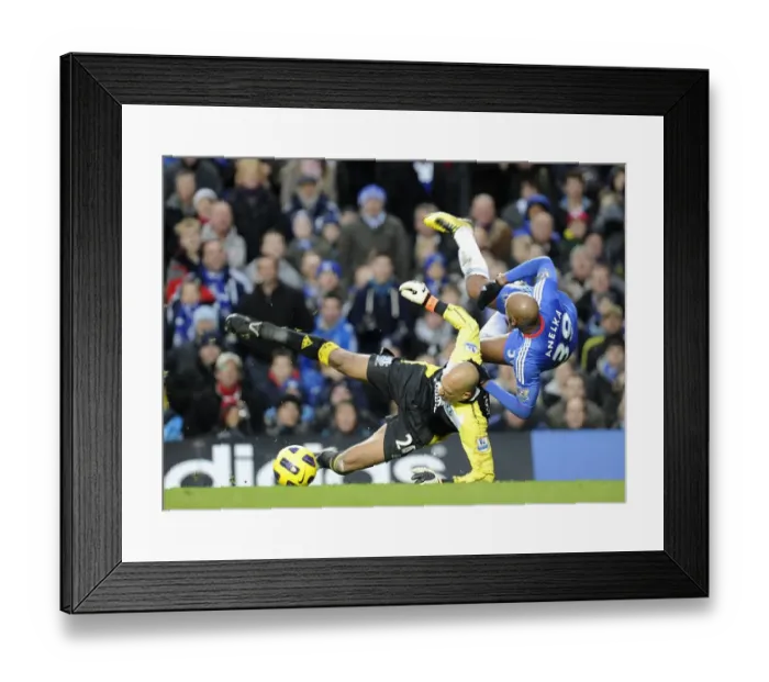Framed Print : Battle of Wits and Will: Tim Howard vs. Nicolas Anelka at Stamford Bridge (4 December 2010) Framed Print : Battle of Wits and Will: Tim Howard vs. Nicolas Anelka at Stamford Bridge (4 December 2010)