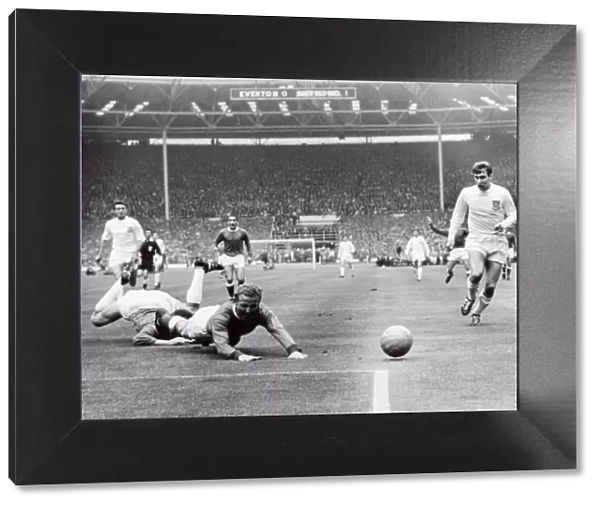 Controversial Moment at the FA Cup Final: Alex Young's Penalty Claim vs. Ron Springett and Sheffield Wednesday (1966)