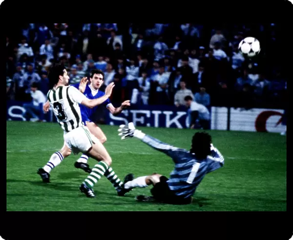 Sheedy's Chip: Everton's Historic European Victory Over Rapid Vienna, 1985