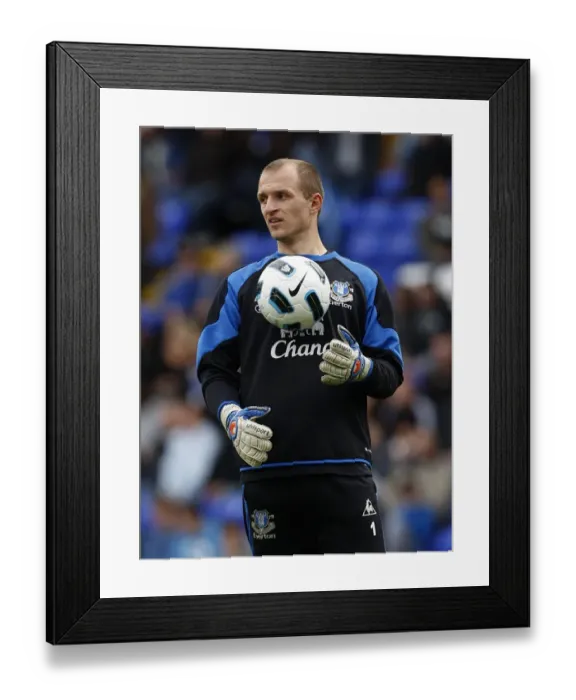 Framed Print : Jan Mucha: Everton Football Club's Unyielding Guardian