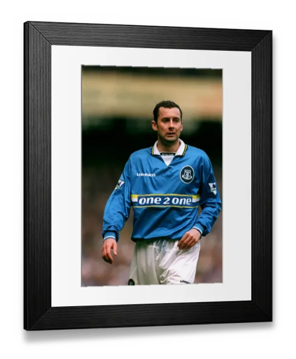 Framed Print : Don Hutchison's Unyielding Spirit: Everton vs Charlton Athletic Framed Print : Don Hutchison's Unyielding Spirit: Everton vs Charlton Athletic