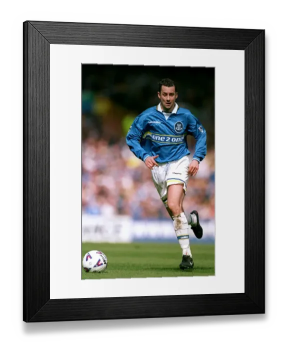Framed Print : Don Hutchison's Unforgettable Performance: Everton vs Charlton Athletic in FA Carling Premiership Soccer Match Framed Print : Don Hutchison's Unforgettable Performance: Everton vs Charlton Athletic in FA Carling Premiership Soccer Match