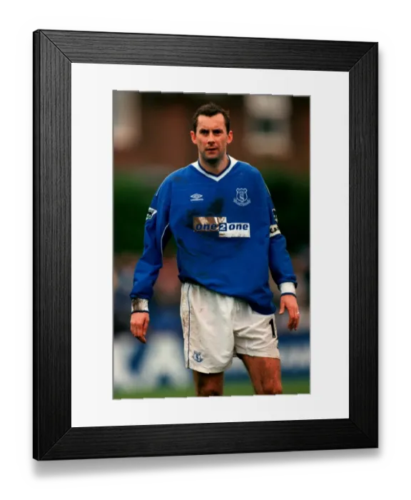 Framed Print : Don Hutchison and Everton Dominate Exeter City in FA Cup Third Round Framed Print : Don Hutchison and Everton Dominate Exeter City in FA Cup Third Round