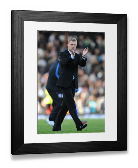 Framed Print : David Moyes Salutes Everton Fans After Final Whistle Framed Print : David Moyes Salutes Everton Fans After Final Whistle