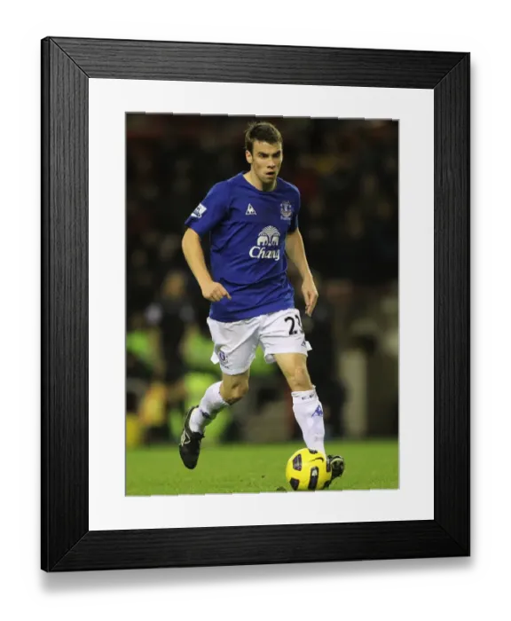 Framed Print : Seamus Coleman Framed Print : Seamus Coleman