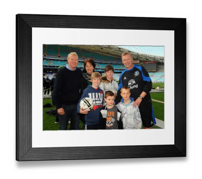 Framed Print : Barclays Premier League - Everton Pre Season Tour - Everton Training - ANZ Stadium Framed Print : Barclays Premier League - Everton Pre Season Tour - Everton Training - ANZ Stadium