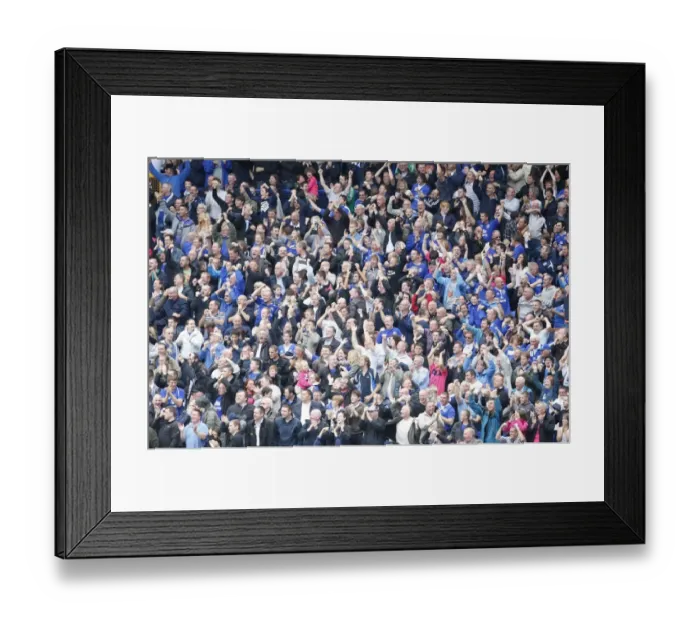 Framed Print : Barclays Premier League - Everton v Manchester United - Goodison Park Framed Print : Barclays Premier League - Everton v Manchester United - Goodison Park