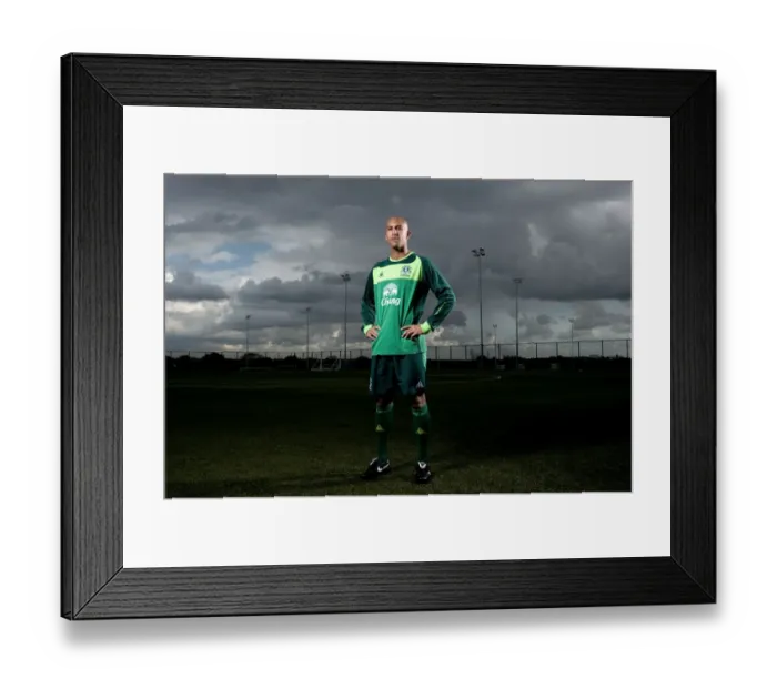 Framed Print : Tim Howard: Everton's Unyielding Guardian Framed Print : Tim Howard: Everton's Unyielding Guardian