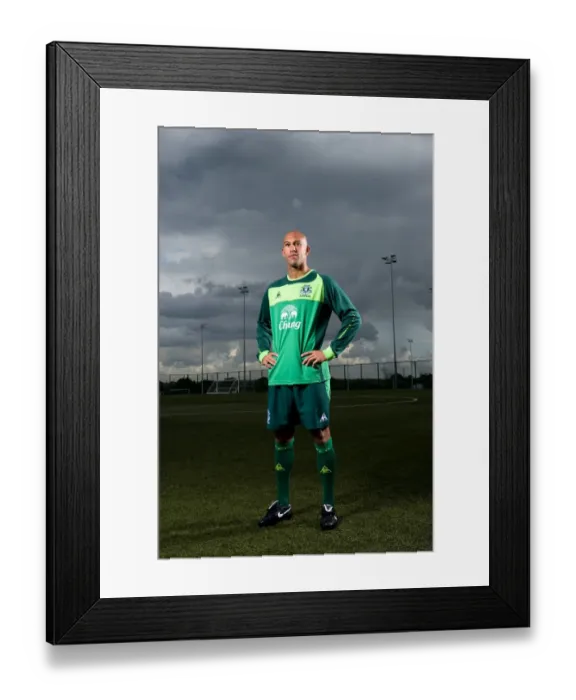 Framed Print : Tim Howard: Everton's Unyielding Guardian Framed Print : Tim Howard: Everton's Unyielding Guardian
