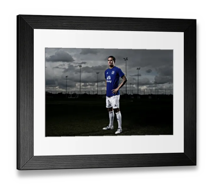 Framed Print : Tim Cahill: Everton's Unforgettable Midfield Legend Framed Print : Tim Cahill: Everton's Unforgettable Midfield Legend