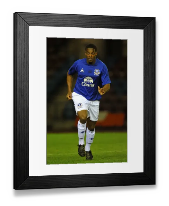 Framed Print : Determined Strike: Kieran Agard of Everton FC in Action