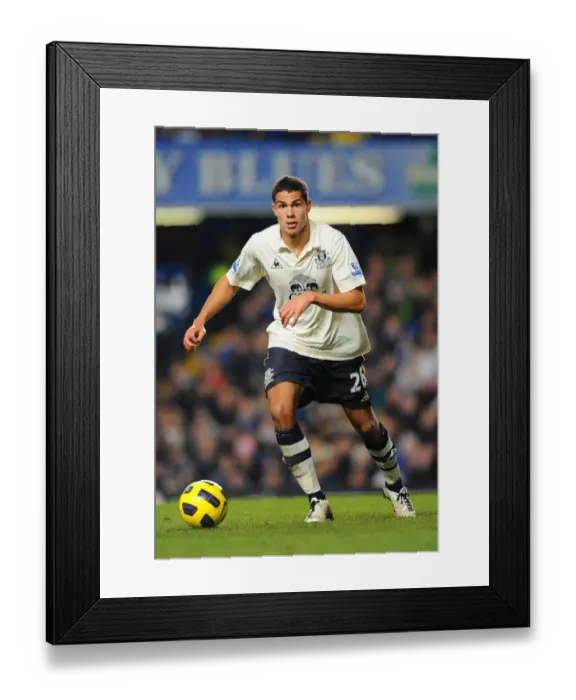 Framed Print : Everton's Midfield Maestro: Jack Rodwell