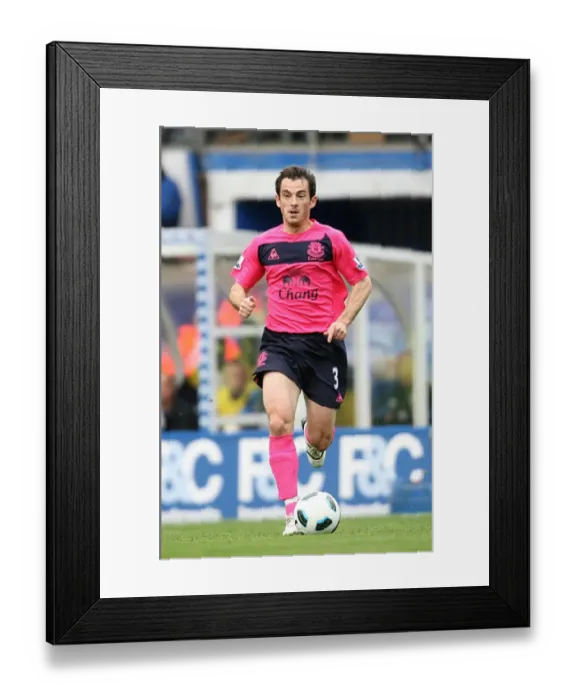 Framed Print : Everton's Unforgettable Defender: Leighton Baines Framed Print : Everton's Unforgettable Defender: Leighton Baines