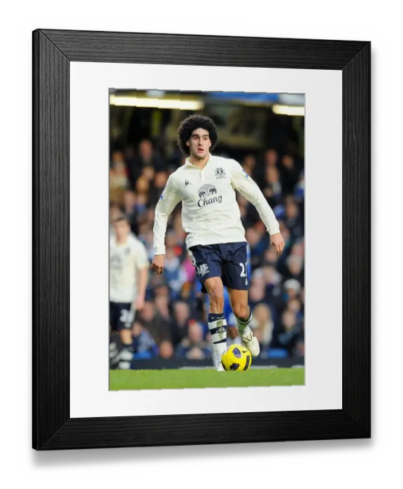 Framed Print : Marouane Fellaini: Everton's Unstoppable Midfield Powerhouse Framed Print : Marouane Fellaini: Everton's Unstoppable Midfield Powerhouse
