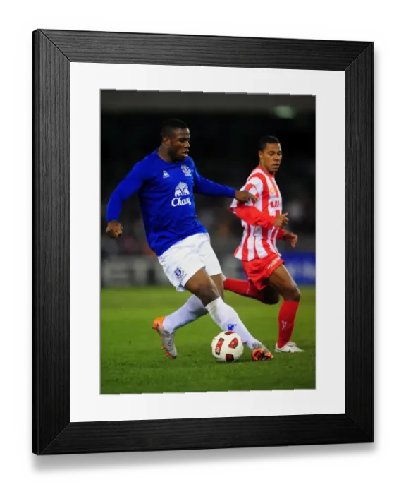 Framed Print : Three Strikers in Action: Victor Anichebe for Everton and Alex Terra for Melbourne Hearts Framed Print : Three Strikers in Action: Victor Anichebe for Everton and Alex Terra for Melbourne Hearts