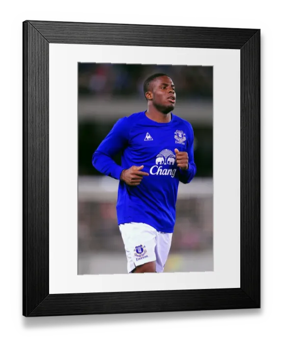 Framed Print : Everton's Powerful Striker: Victor Anichebe Framed Print : Everton's Powerful Striker: Victor Anichebe