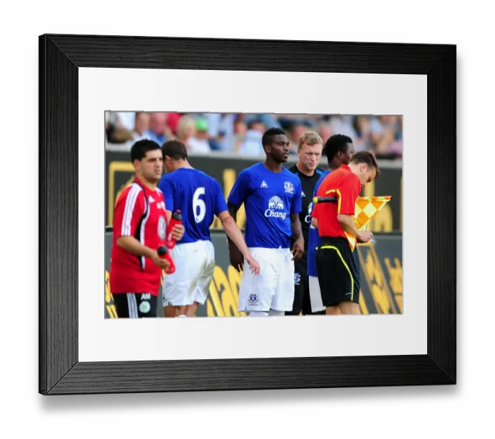 Framed Print : Everton's Ready Replacement: Joseph Yobo Awaits on the Touchline Framed Print : Everton's Ready Replacement: Joseph Yobo Awaits on the Touchline