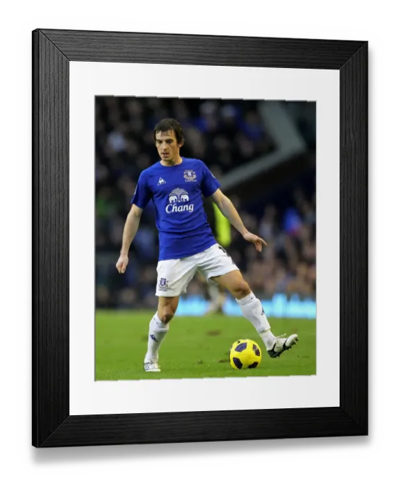 Framed Print : Decisive Moment: Leighton Baines at Goodison Park - Everton vs Wigan Athletic, Barclays Premier League (11 December 2010) Framed Print : Decisive Moment: Leighton Baines at Goodison Park - Everton vs Wigan Athletic, Barclays Premier League (11 December 2010)