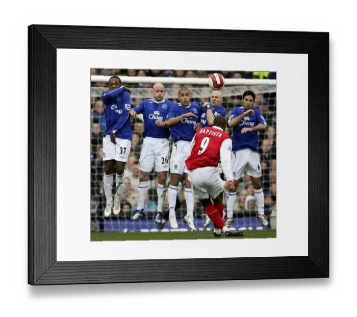 Framed Print : Everton v Arsenal - Julio Baptista has a shot on goal past Evertons wall Framed Print : Everton v Arsenal - Julio Baptista has a shot on goal past Evertons wall