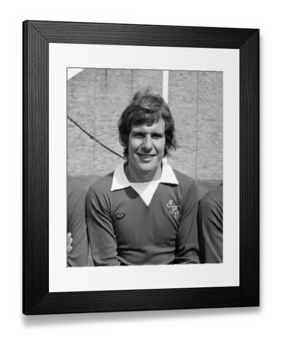 Framed Print : Born and Bred: The Brave and Forceful Everton Striker - A Portrait of Joe Royle Framed Print : Born and Bred: The Brave and Forceful Everton Striker - A Portrait of Joe Royle