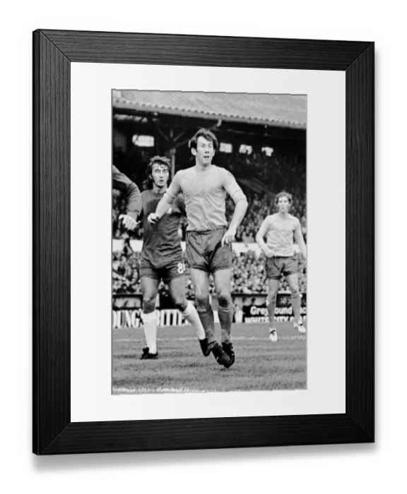 Framed Print : FA Charity Shield - Chelsea v Everton Framed Print : FA Charity Shield - Chelsea v Everton