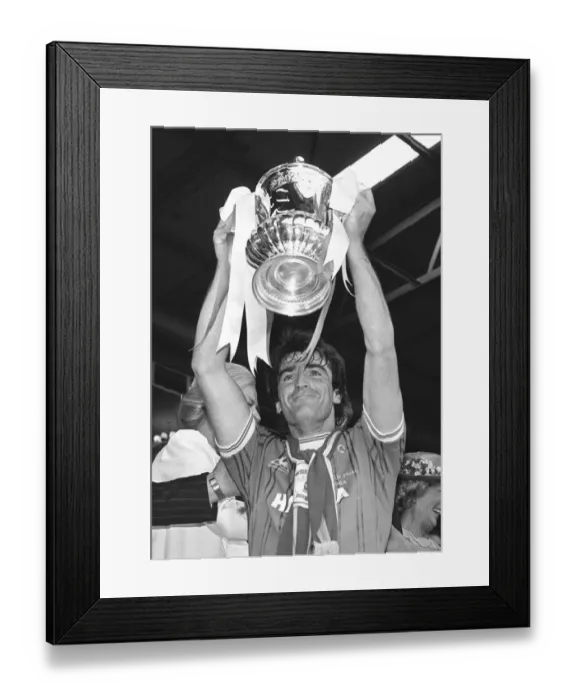 Framed Print : Everton FC: Kevin Ratcliffe's Triumphant FA Cup Victory over Watford Framed Print : Everton FC: Kevin Ratcliffe's Triumphant FA Cup Victory over Watford