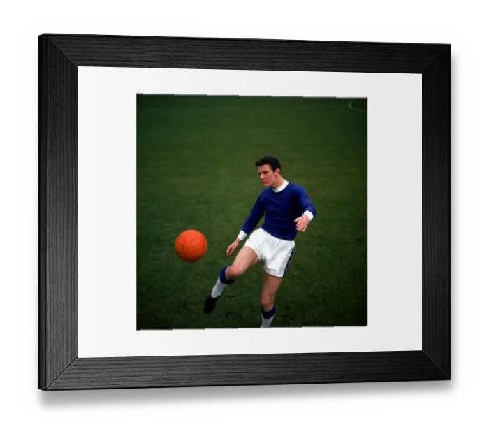 Framed Print : Football League Division One - Everton Framed Print : Football League Division One - Everton