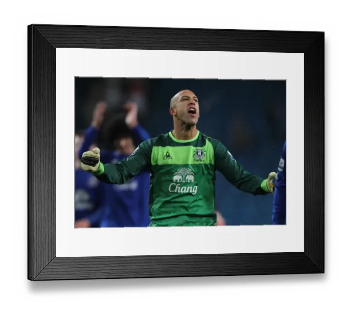 Framed Print : Everton's Historic Triumph: Tim Howard's Unforgettable Performance in Everton's Victory over Manchester City (December 20, 2010)