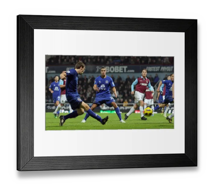 Framed Print : Seamus Coleman's Equalizer: Everton at West Ham United, Barclays Premier League (26 December 2010) Framed Print : Seamus Coleman's Equalizer: Everton at West Ham United, Barclays Premier League (26 December 2010)