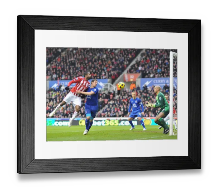 Framed Print : Jagielka Stops Fuller's Goal Attempt: Everton vs Stoke City, Barclays Premier League (01.01.2011) Framed Print : Jagielka Stops Fuller's Goal Attempt: Everton vs Stoke City, Barclays Premier League (01.01.2011)