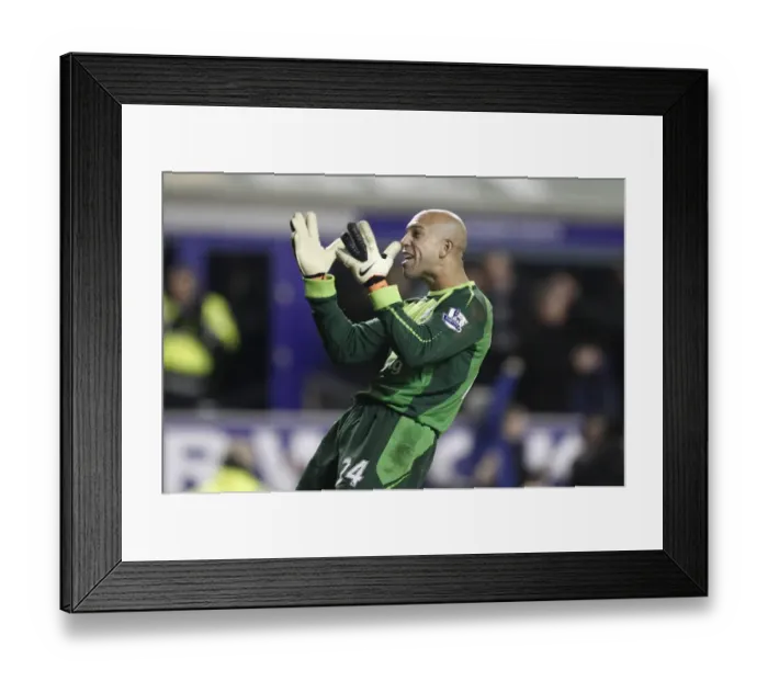 Framed Print : Everton's Triumph: Tim Howard's Victory Celebration vs. Tottenham Hotspur (Barclays Premier League, 05.01.2011) Framed Print : Everton's Triumph: Tim Howard's Victory Celebration vs. Tottenham Hotspur (Barclays Premier League, 05.01.2011)