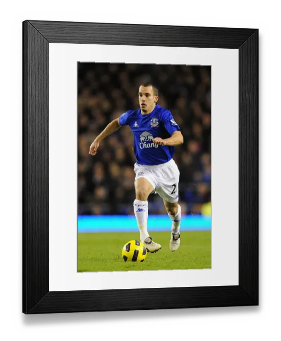 Framed Print : Leon Osman's Determined Performance: Everton vs. Tottenham Hotspur at Goodison Park (Barclays Premier League, 5 January 2011) Framed Print : Leon Osman's Determined Performance: Everton vs. Tottenham Hotspur at Goodison Park (Barclays Premier League, 5 January 2011)