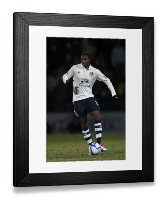 Framed Print : Magaye Gueye Leads Everton in FA Cup Third Round Battle at Scunthorpe United (08 January 2011) Framed Print : Magaye Gueye Leads Everton in FA Cup Third Round Battle at Scunthorpe United (08 January 2011)