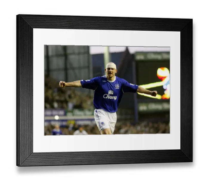 Framed Print : Everton v Fulham Lee Carsley celebrates his goal for 1-1 Framed Print : Everton v Fulham Lee Carsley celebrates his goal for 1-1