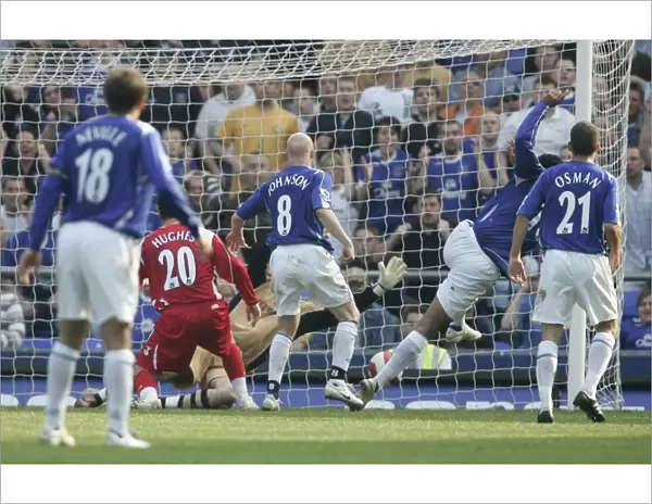 Everton v Charlton Athletic Joleon Lescott scores the first goal for Everton