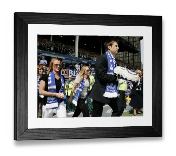 Framed Print : Everton v Manchester United Alan Balls children Framed Print : Everton v Manchester United Alan Balls children