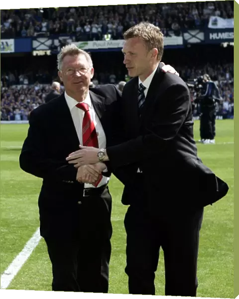Everton v Manchester United Sir Alex Ferguson and David Moyes shake hands before the match