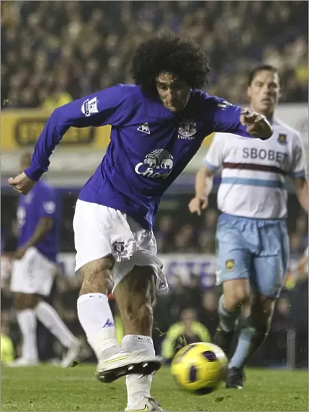 Marouane Fellaini Scores Everton's Second Goal vs West Ham United (January 22, 2011)