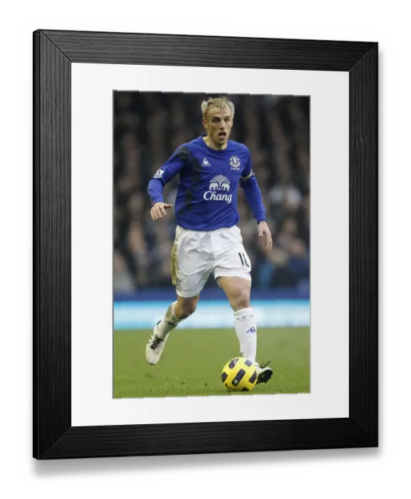 Framed Print : Phil Neville at Goodison Park: Everton vs West Ham United - Barclays Premier League (22 January 2011) Framed Print : Phil Neville at Goodison Park: Everton vs West Ham United - Barclays Premier League (22 January 2011)