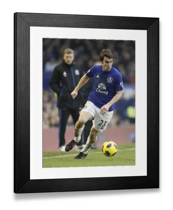 Framed Print : Seamus Coleman vs. West Ham: A Fierce Face-Off at Goodison Park Under David Moyes Watch (BPL 2011)