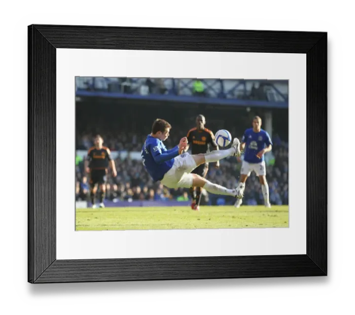 Framed Print : Bilyaletdinov's Determined Shot: Everton's Upset Bid Against Chelsea in FA Cup (29 January 2011) Framed Print : Bilyaletdinov's Determined Shot: Everton's Upset Bid Against Chelsea in FA Cup (29 January 2011)