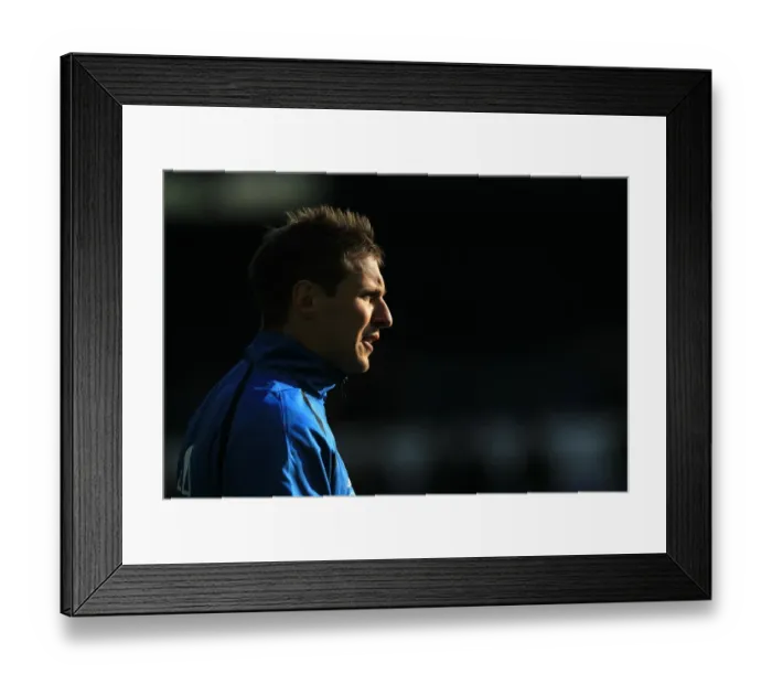 Framed Print : Phil Jagielka Leads Everton in FA Cup Battle Against Chelsea at Goodison Park (29 January 2011) Framed Print : Phil Jagielka Leads Everton in FA Cup Battle Against Chelsea at Goodison Park (29 January 2011)