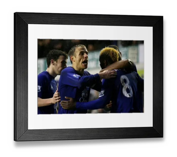 Framed Print : Soccer - Barclays Premier League - Everton v Blackpool - Goodison Park Framed Print : Soccer - Barclays Premier League - Everton v Blackpool - Goodison Park
