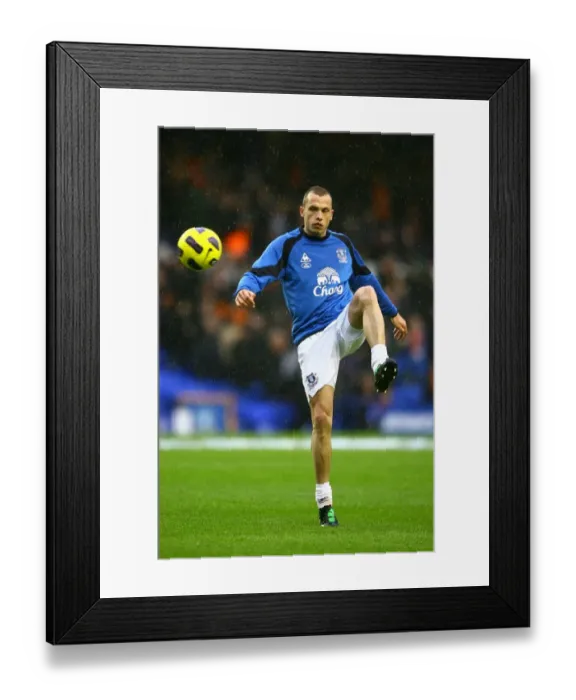 Framed Print : Johnny Heitinga in Action: Everton vs. Blackpool, Barclays Premier League (05 February 2011), Goodison Park Framed Print : Johnny Heitinga in Action: Everton vs. Blackpool, Barclays Premier League (05 February 2011), Goodison Park