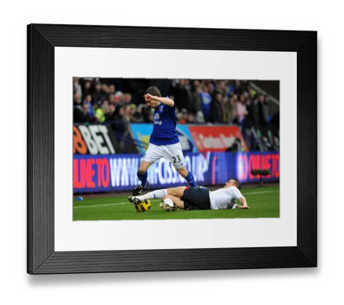 Framed Print : Barclays Premier League - Bolton Wanderers v Everton - Reebok Stadium Framed Print : Barclays Premier League - Bolton Wanderers v Everton - Reebok Stadium