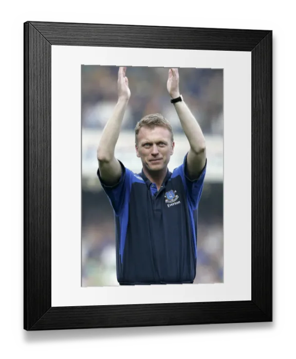 Framed Print : Everton FC: David Moyes Salutes Ecstatic Fans vs. Portsmouth (5 / 5 / 07)