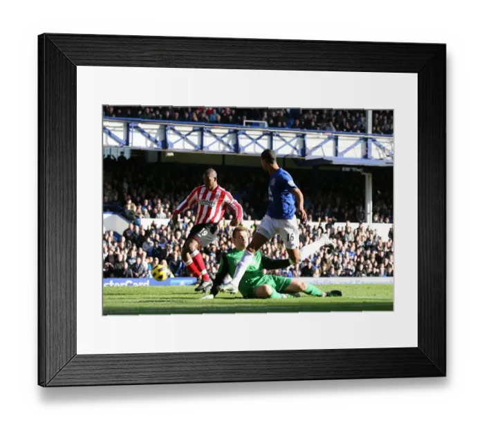 Framed Print : Jermaine Beckford Scores the Thrilling Opener: Everton vs. Sunderland (February 26, 2011)
