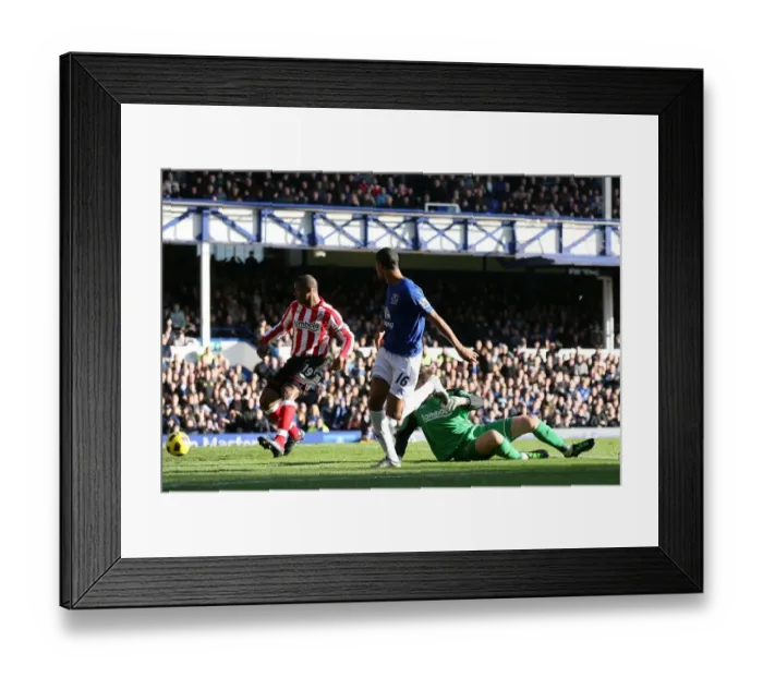 Framed Print : Barclays Premier League - Everton v Sunderland - Goodison Park
