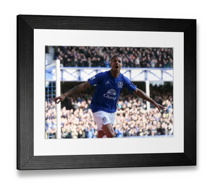 Framed Print : Jermaine Beckford Scores the Opener: Everton's Thrilling Start Against Sunderland (26 February 2011) Framed Print : Jermaine Beckford Scores the Opener: Everton's Thrilling Start Against Sunderland (26 February 2011)