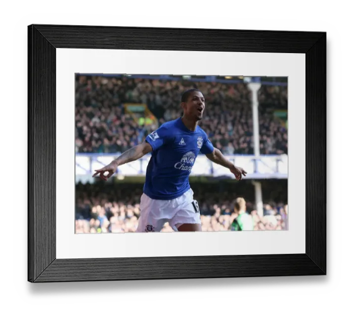 Framed Print : Jermaine Beckford's Thrilling Opener: Everton vs. Sunderland (BPL 2011) Framed Print : Jermaine Beckford's Thrilling Opener: Everton vs. Sunderland (BPL 2011)